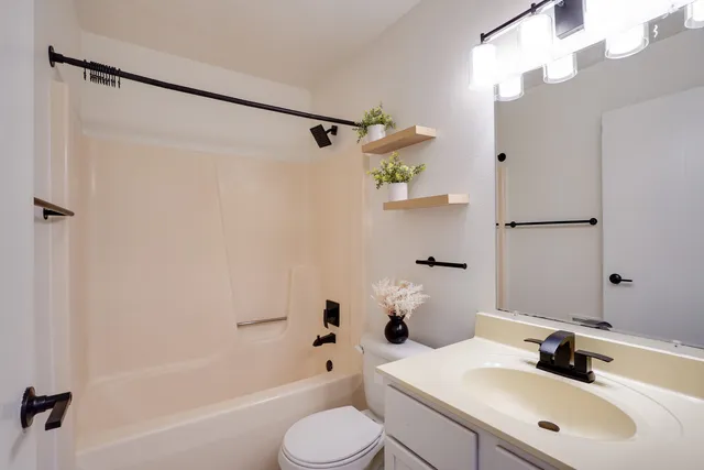 $210,000 | 703 Kottke Drive, Madison, WI 53719