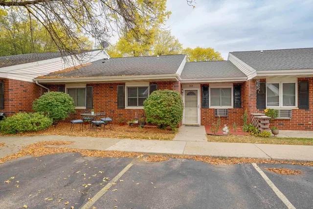 $210,000 | 703 Kottke Drive, Madison, WI 53719