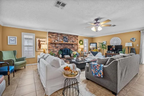 $1,450 | 570 Villa Vista Boulevard, Lakeland, FL 33813