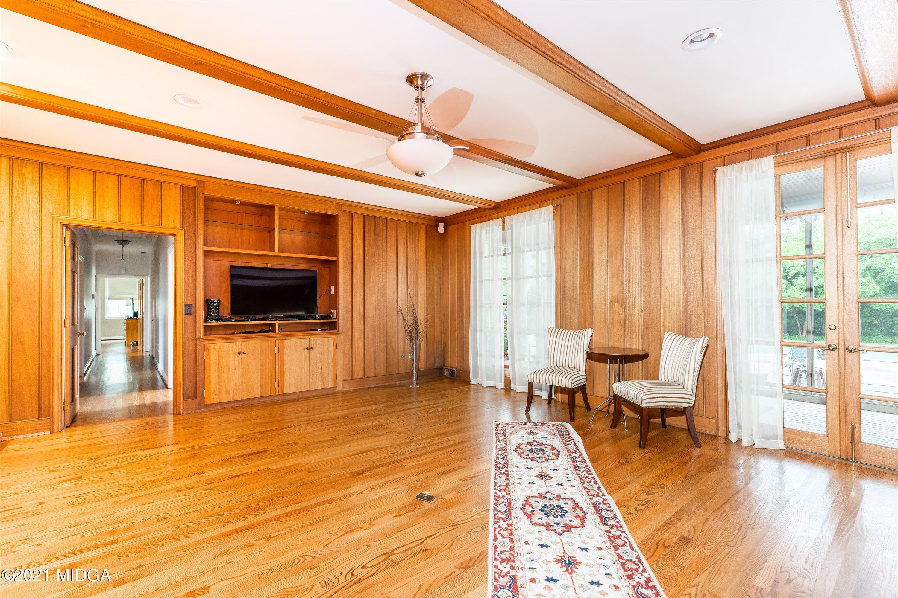 1845 Lincoln Road Macon, GA 31211 - Photo 16 of 31 a living room with furniture and a flat screen tv