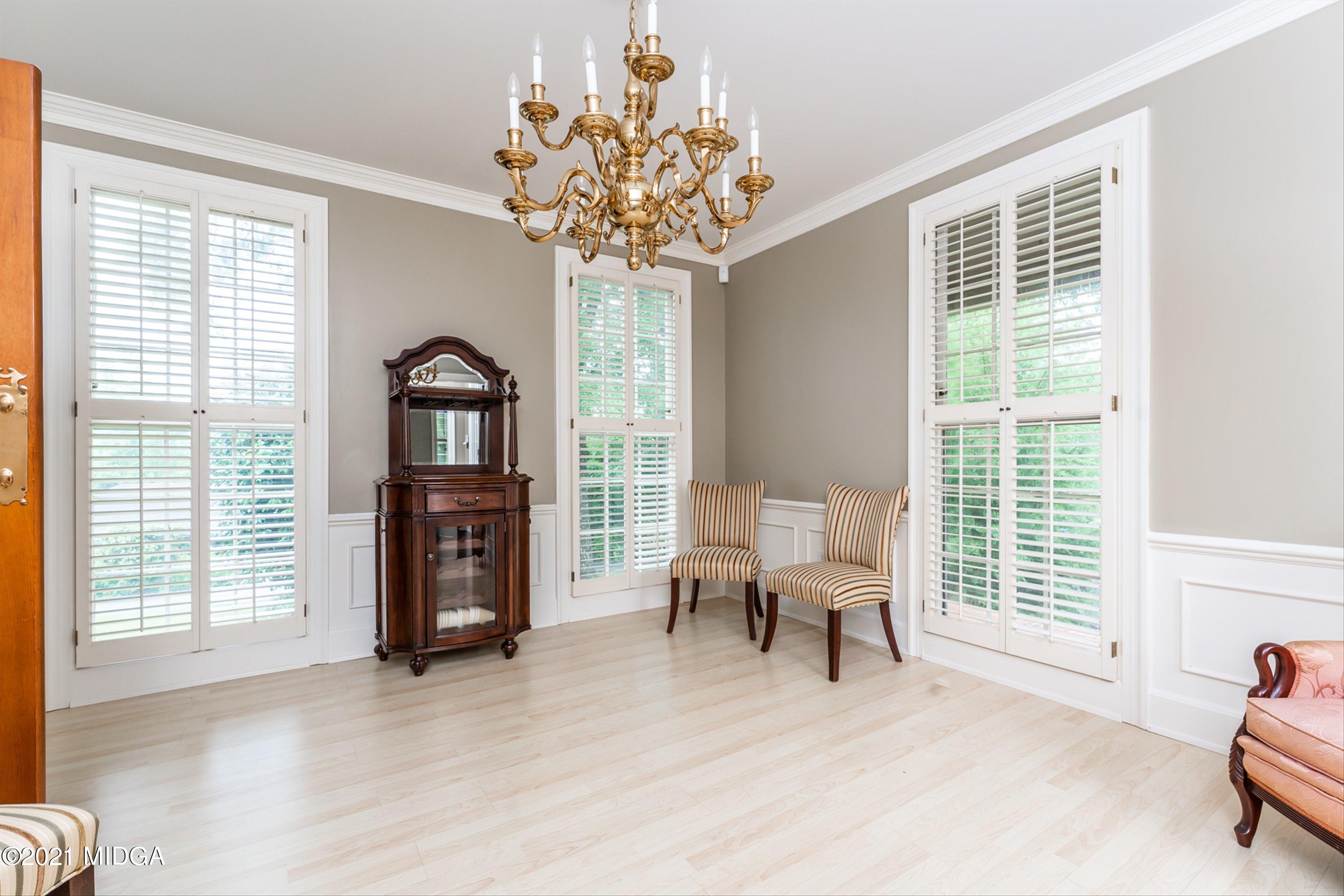 1845 Lincoln Road Macon, GA 31211 - Photo 9 of 31 a living room with furniture and a large window