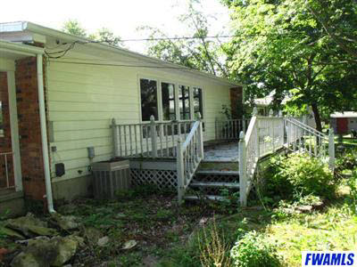 225 Oakridge Place Decatur, IN 46733 - Photo 4 of 8