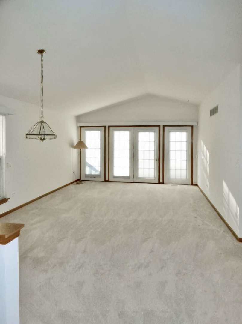 388 Haber Road Cary, IL 60013 - Photo 8 of 17 Gallery Image 8