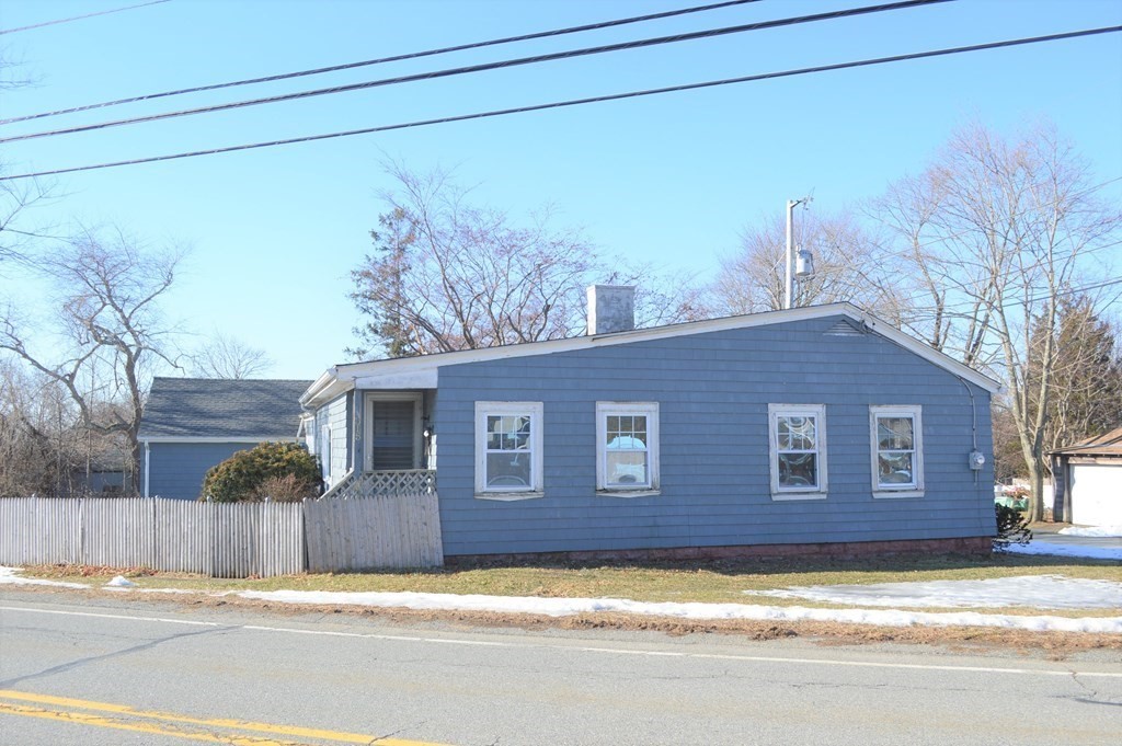 315 Oneil Road Somerset, MA 02725 - Photo 3 of 22 Gallery Image 3