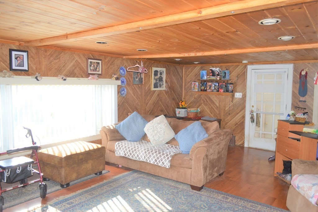 315 Oneil Road Somerset, MA 02725 - Photo 7 of 22 Gallery Image 7