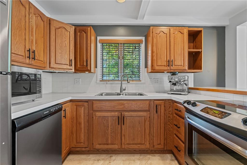 279 Spring Run Road Crescent, PA 15046 - Photo 11 of 25 Gallery Image 11