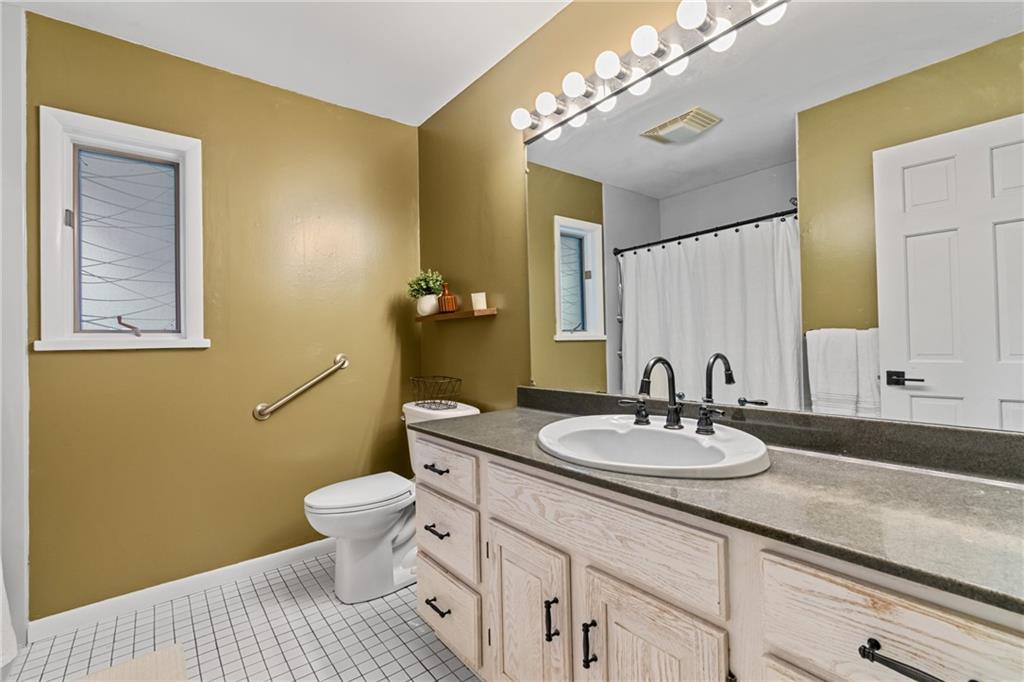 279 Spring Run Road Crescent, PA 15046 - Photo 16 of 25 Gallery Image 16