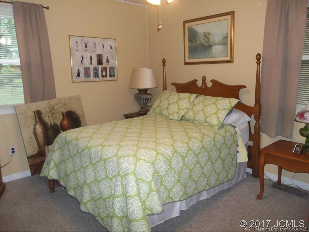 2243 Ross Street Madison, IN 47250 - Photo 15 of 20