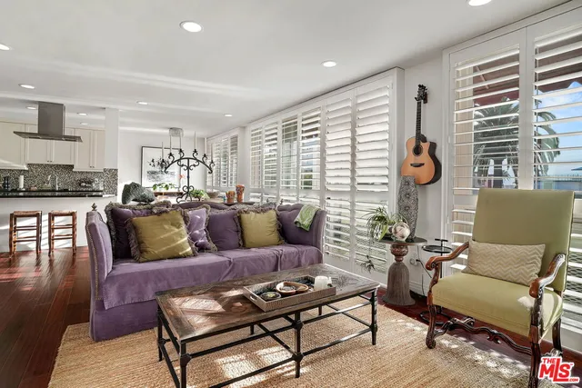 $5,300 | 1017 2nd Street, Unit 301, Santa Monica, CA 90403