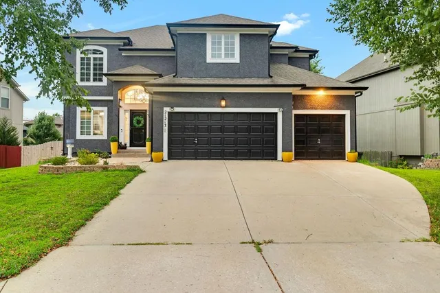 $593,000 | 21213 West 113th Place, Olathe, KS 66061