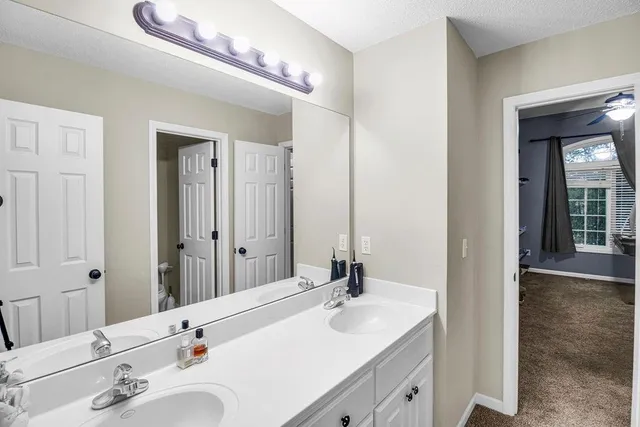 $593,000 | 21213 West 113th Place, Olathe, KS 66061