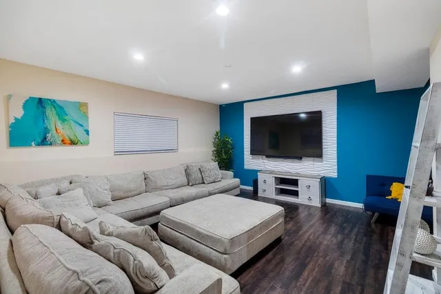 $593,000 | 21213 West 113th Place, Olathe, KS 66061