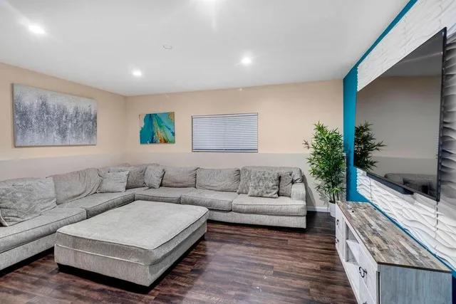 $593,000 | 21213 West 113th Place, Olathe, KS 66061