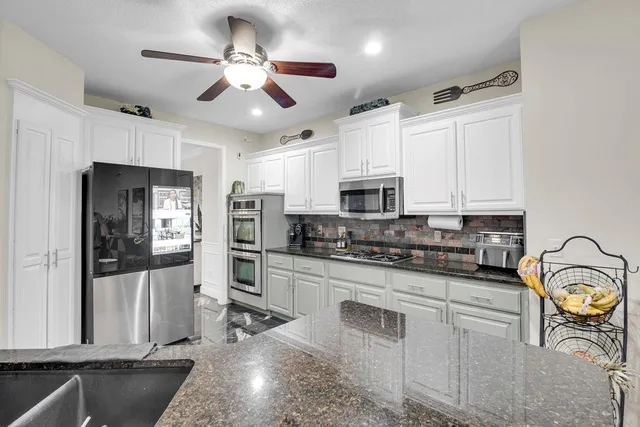 $593,000 | 21213 West 113th Place, Olathe, KS 66061