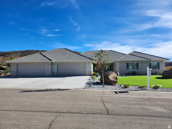 $1,225,000 | 230 Boulder Way, Leeds, UT 84746