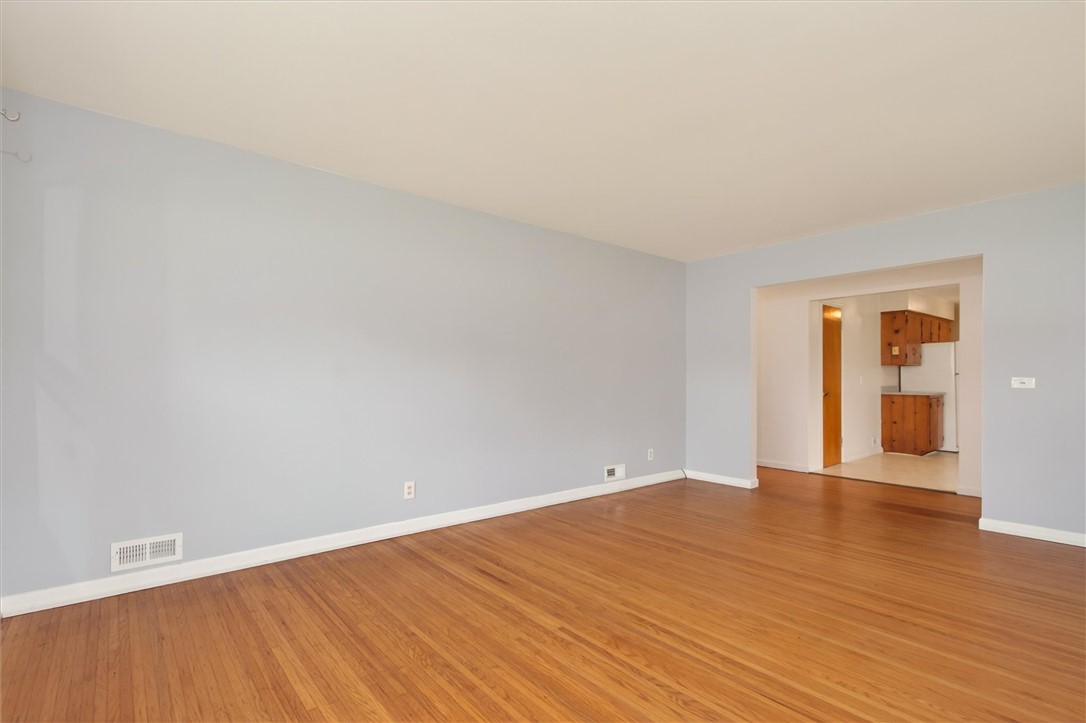 370 Lafayette Road Irondequoit, NY 14609 - Photo 14 of 26