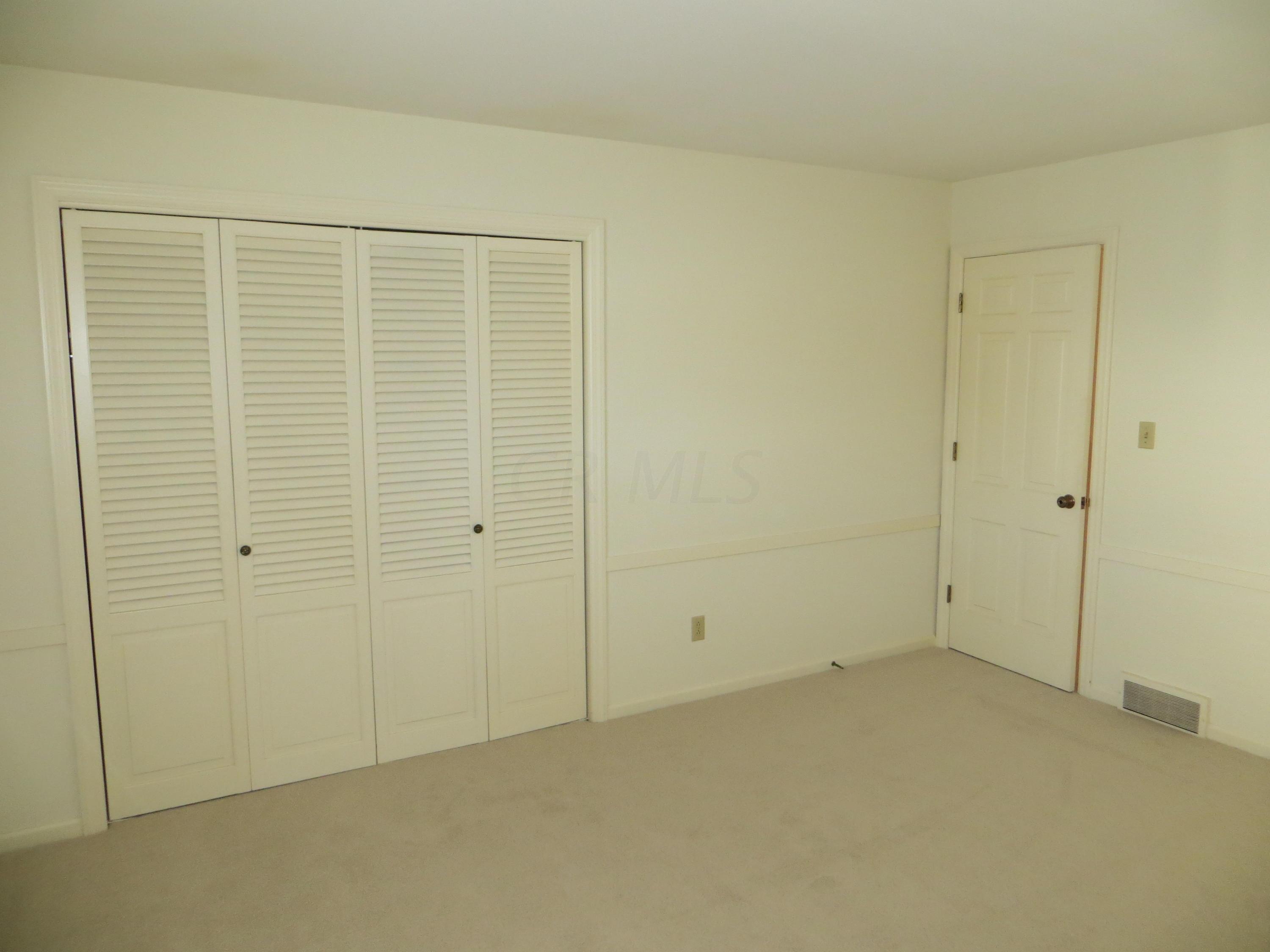 3151 Carisbrook Road Upper Arlington, OH 43221 - Photo 11 of 32