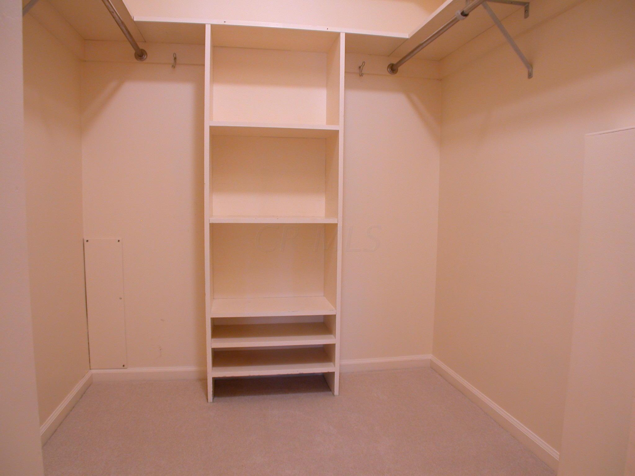 3151 Carisbrook Road Upper Arlington, OH 43221 - Photo 12 of 32