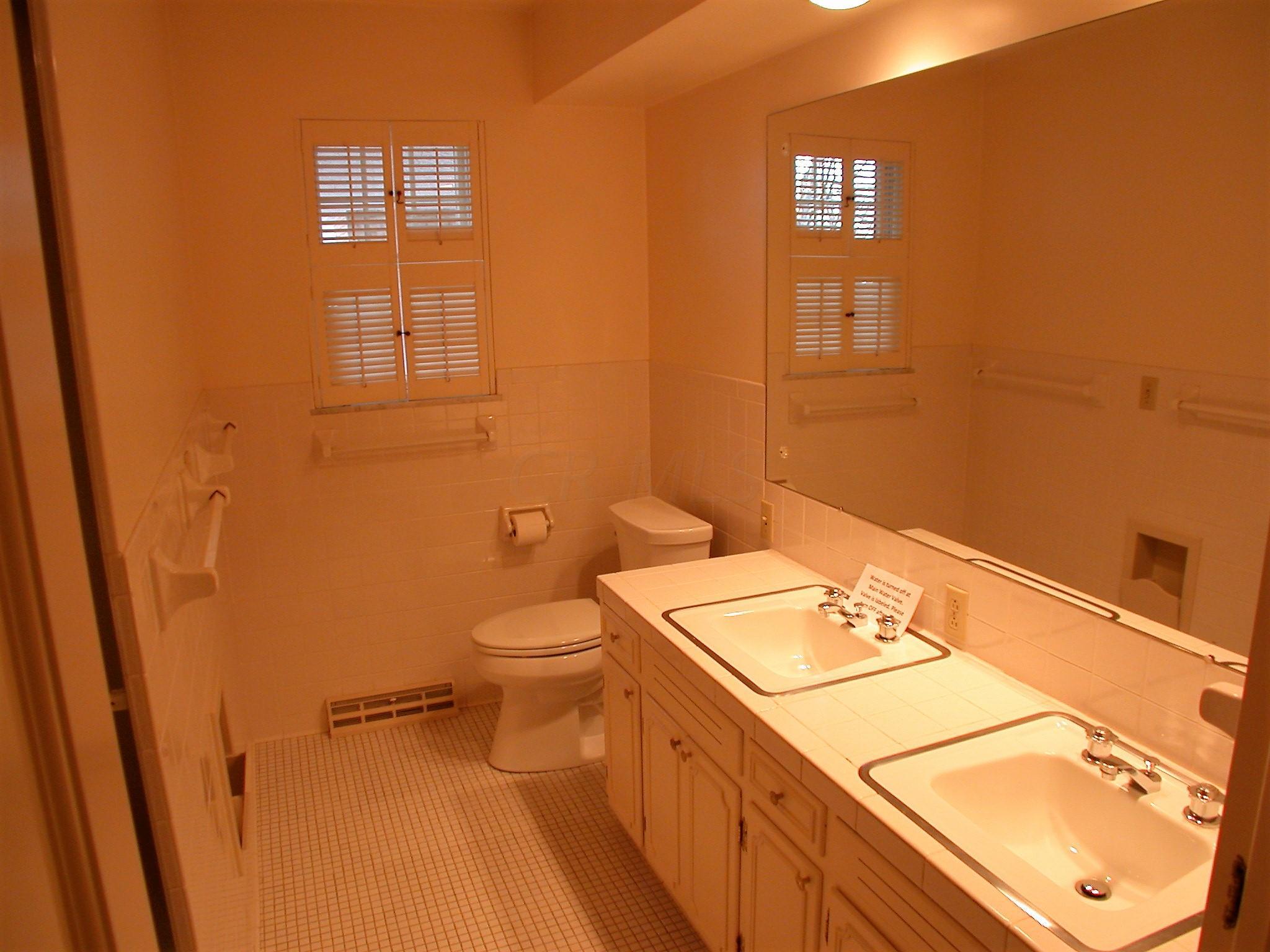 3151 Carisbrook Road Upper Arlington, OH 43221 - Photo 10 of 32