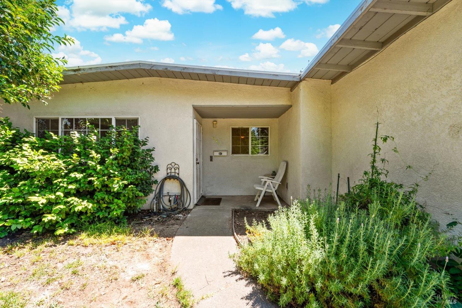 341 Grape Street Vacaville, CA 95688 - Photo 5 of 40