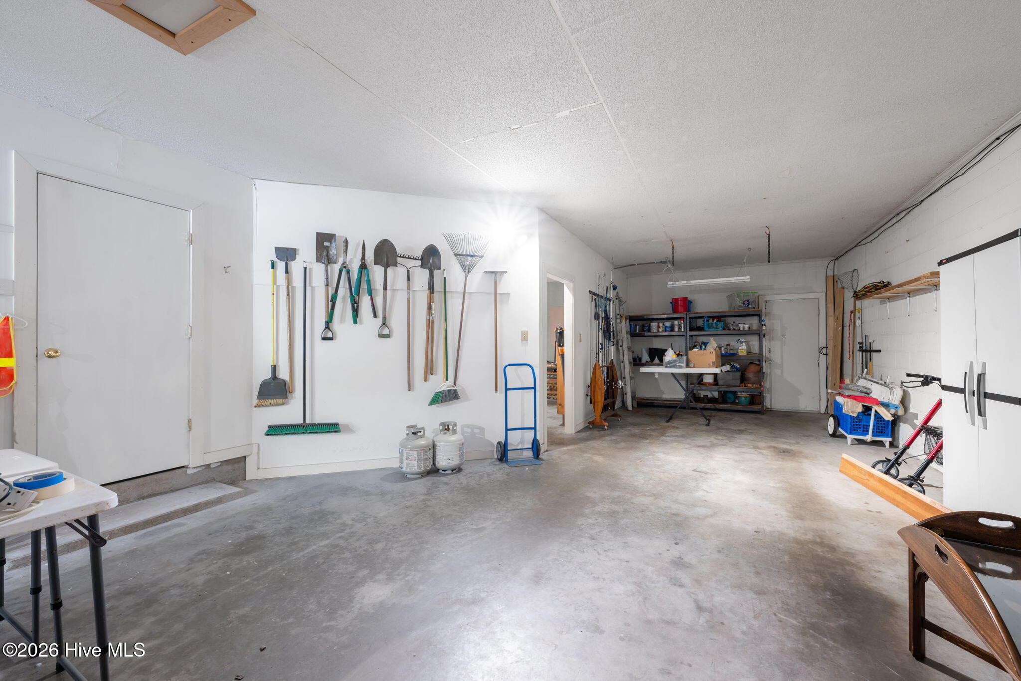 10 Batts Hill Road New Bern, NC 28562 - Photo 40 of 52 Garage