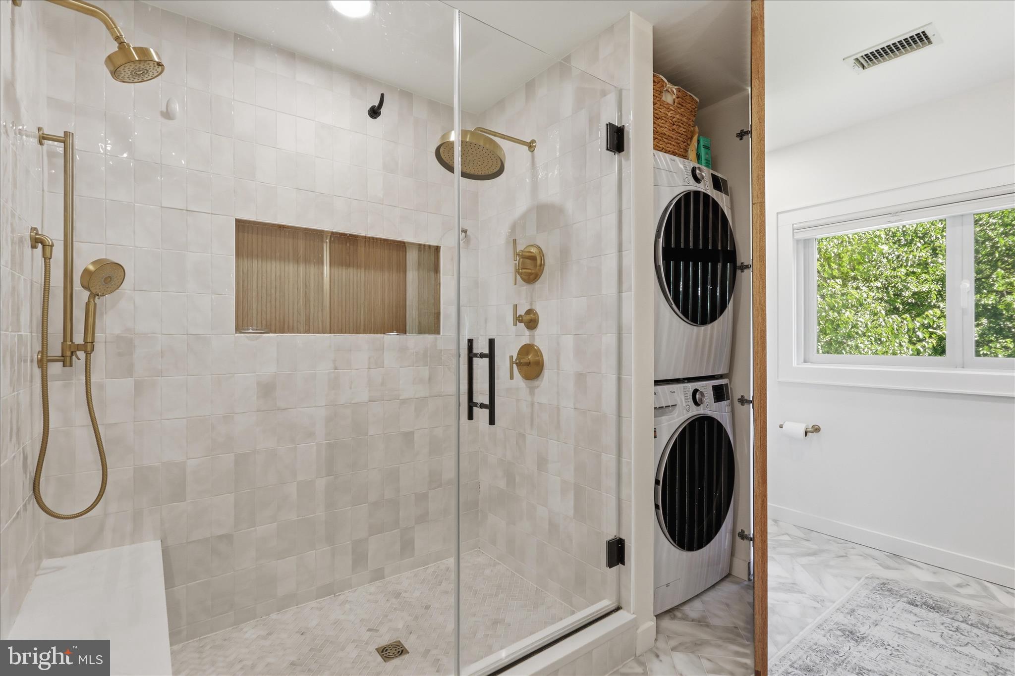 2412 Rosedown Drive Reston, VA 20191 - Photo 20 of 43