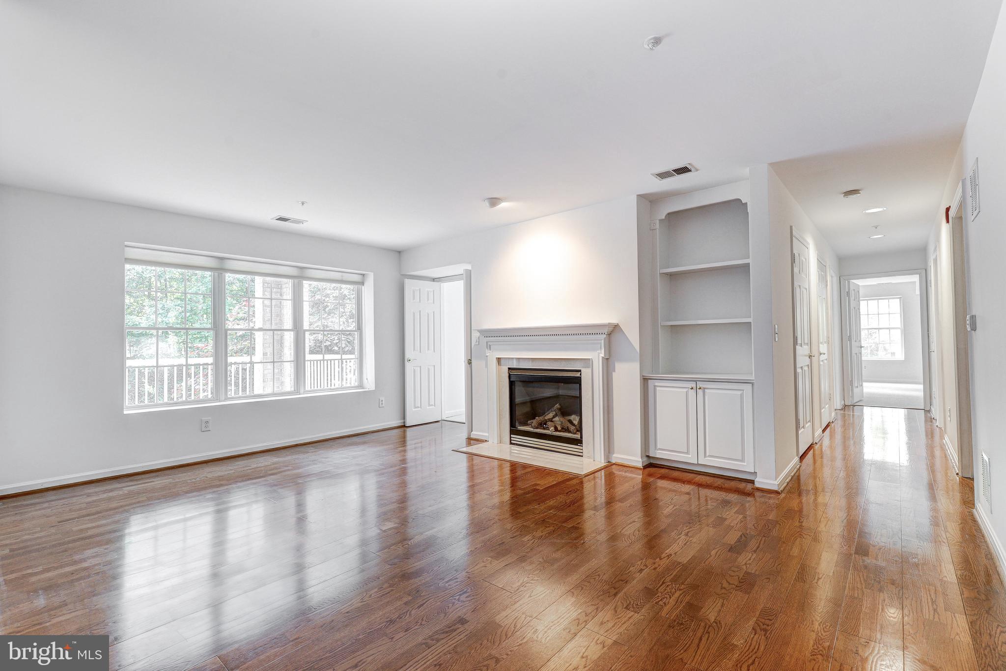 12310 Rosslare Ridge Road, Unit 202 Lutherville-Timonium, MD 21093 - Photo 9 of 32 Built-ins