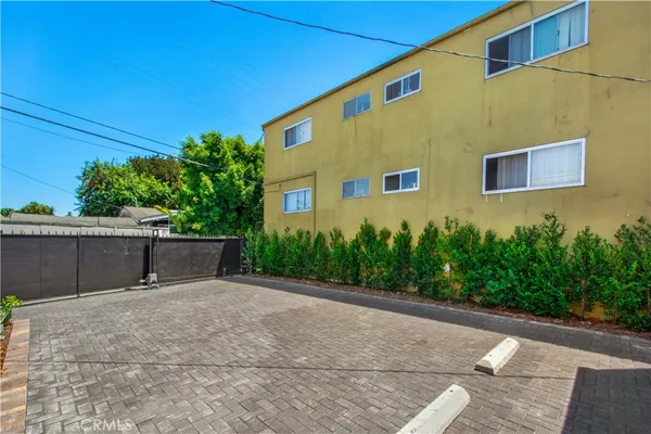 $798,999 | 5512 Long Beach Boulevard, Long Beach, CA 90805