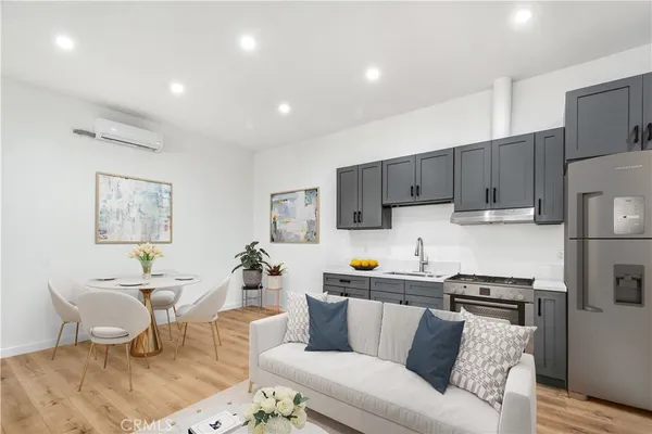 $798,999 | 5512 Long Beach Boulevard, Long Beach, CA 90805