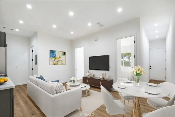 $798,999 | 5512 Long Beach Boulevard, Long Beach, CA 90805