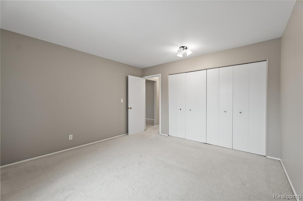 803 Plate Street, Unit 207 Rochester, MI 48307 - Photo 13 of 19