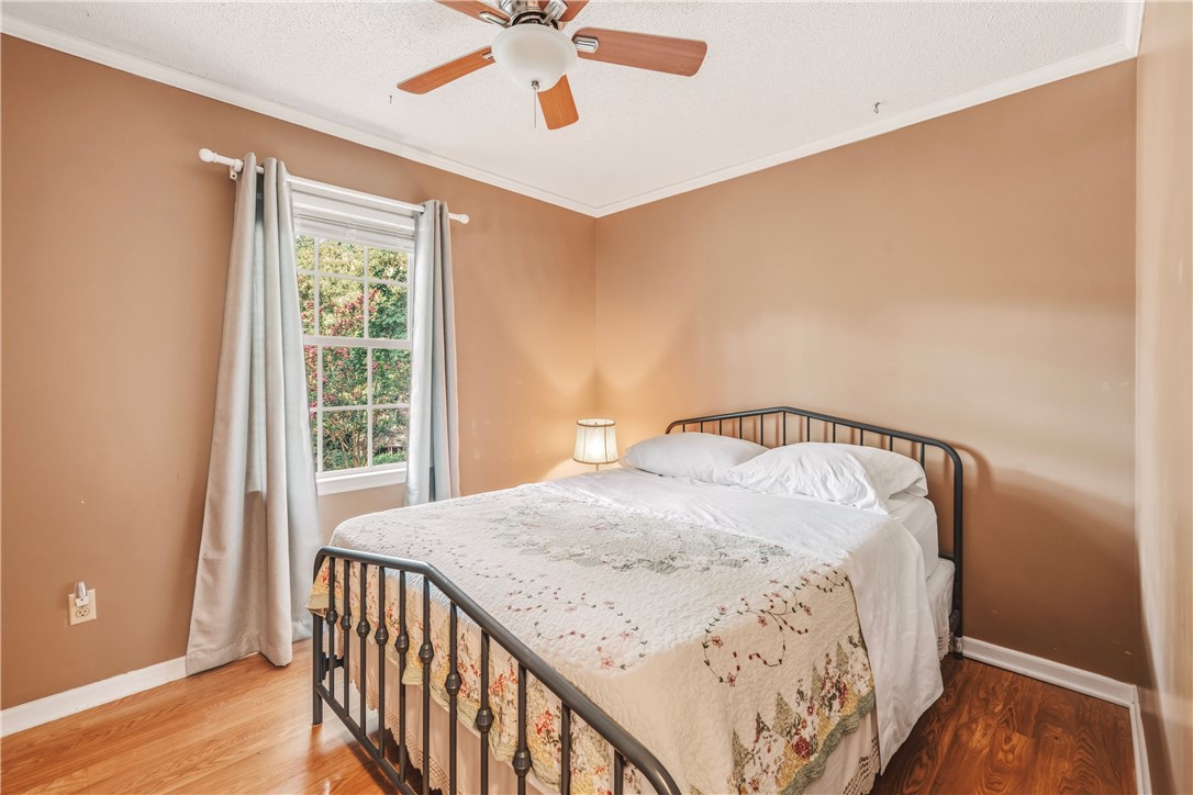 2001 Ridgeview Lane Seneca, SC 29678 - Photo 20 of 27 Well-lit room with wood flooring provides a relaxing personal space.