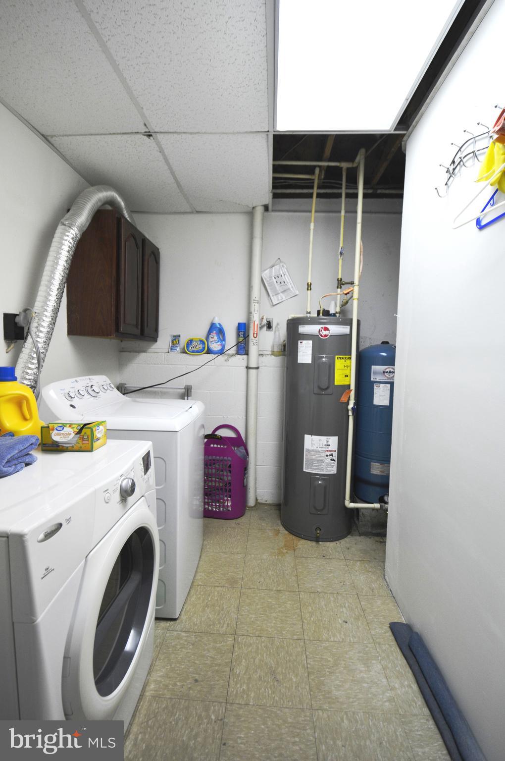 15522 Liberty Road Mount Airy, MD 21771 - Photo 35 of 53 Laundry room, 2017 water heater