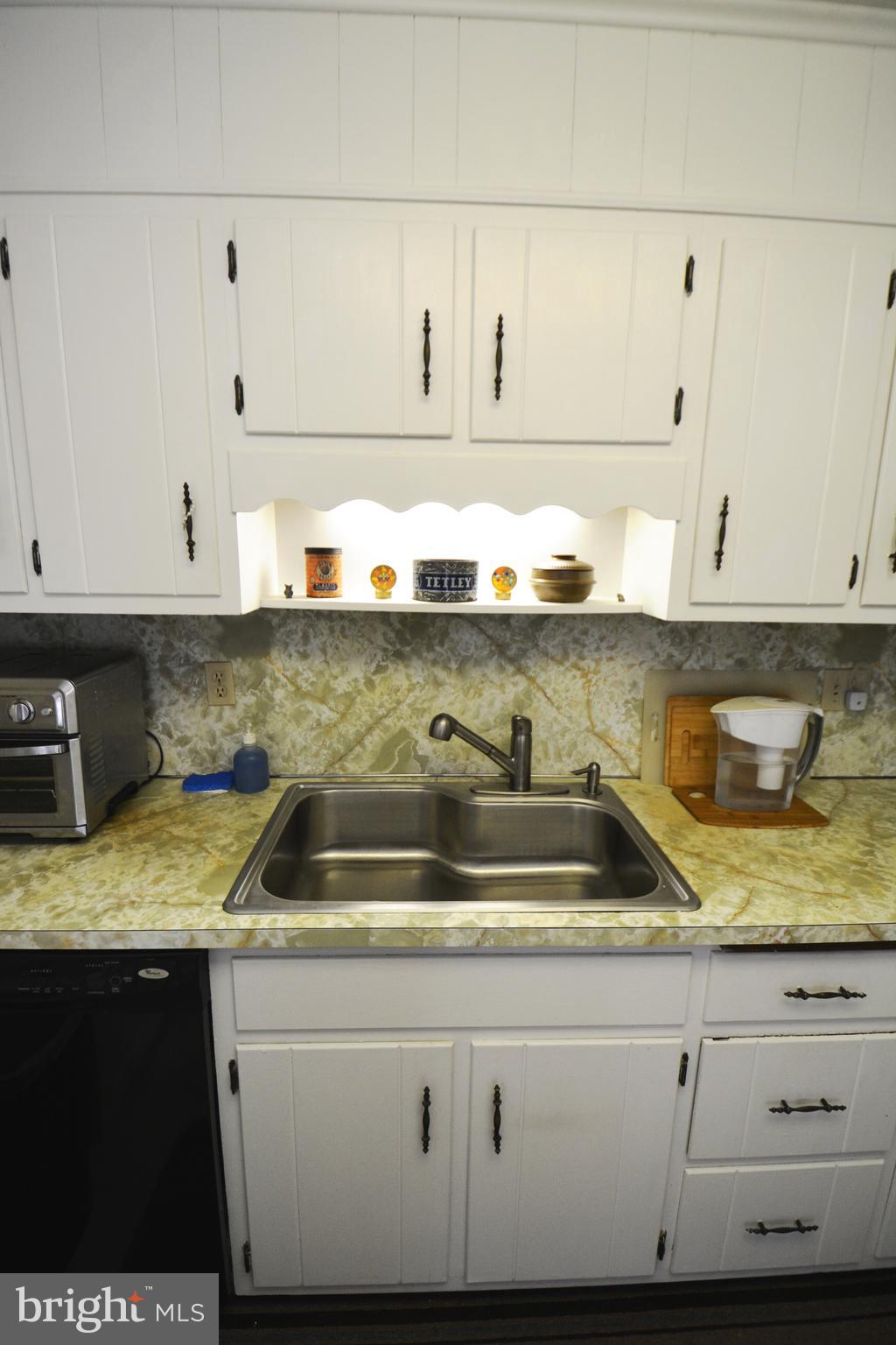 15522 Liberty Road Mount Airy, MD 21771 - Photo 44 of 53 Wide deep sink