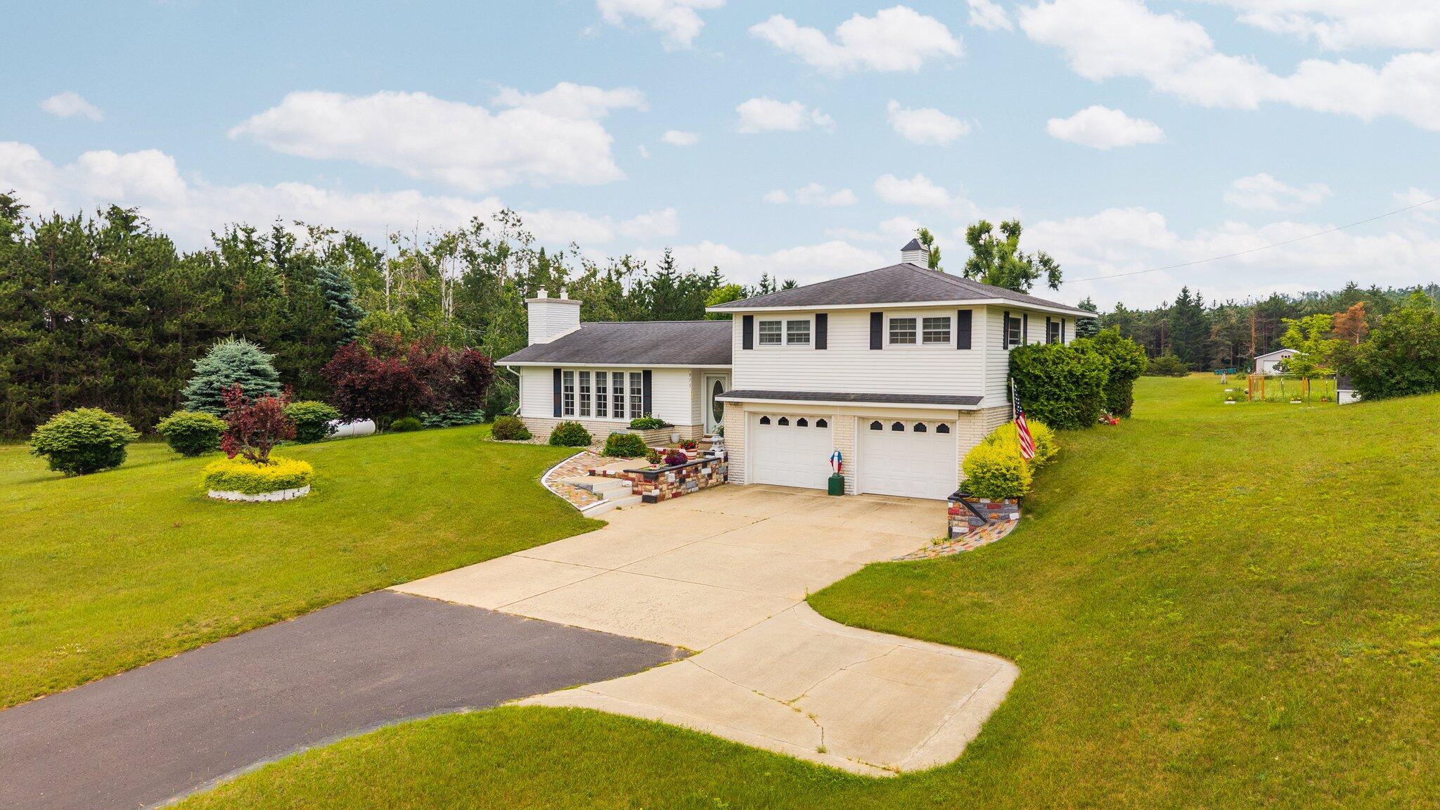 975 Poquette Road Gaylord, MI 49735 - Photo 46 of 57 15-web-or-mls-DJI_20250707120800_0024_D