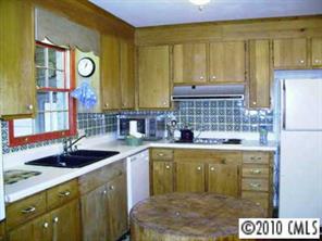 2527 Hatherly Road Charlotte, NC 28209 - Photo 5 of 8 Gallery Image 5