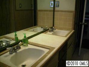 2527 Hatherly Road Charlotte, NC 28209 - Photo 7 of 8 Gallery Image 7