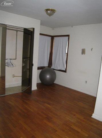 5484 Johnson Road Flushing, MI 48433 - Photo 12 of 18 20166290-11.JPG