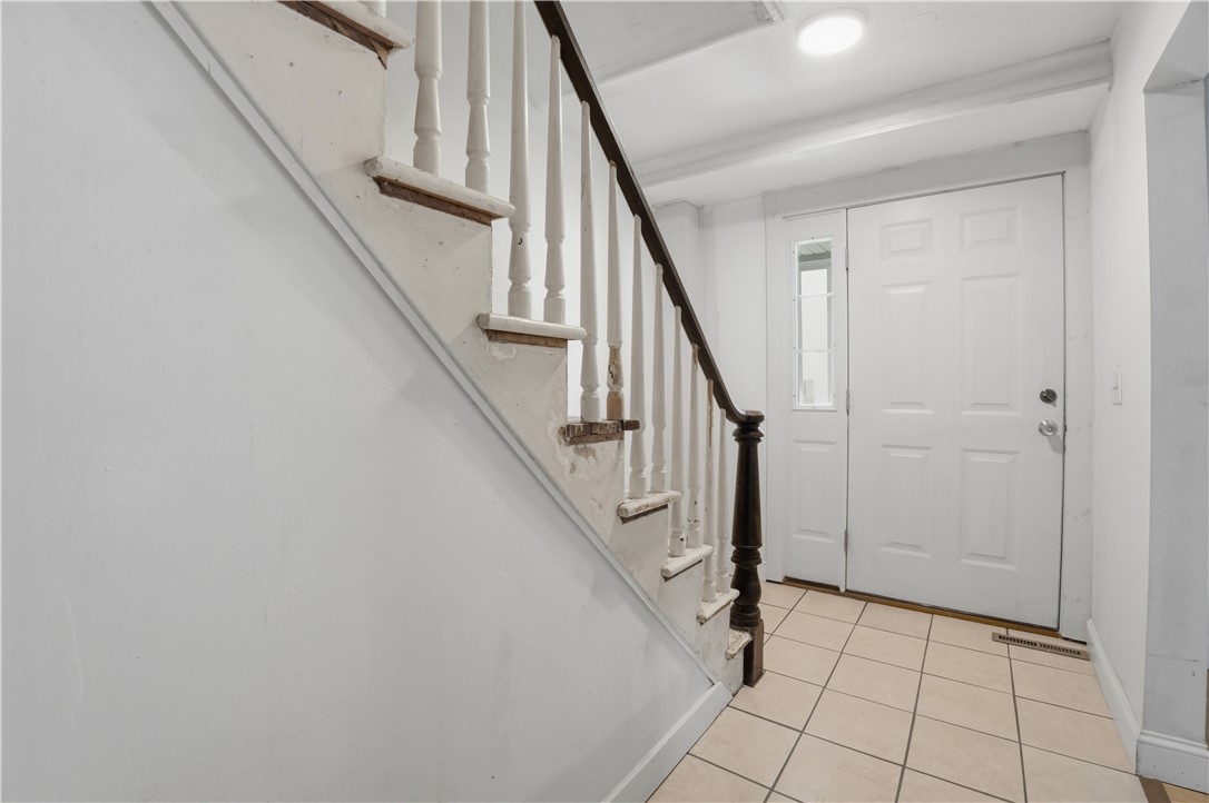 10 Hobart Street Westerly, RI 02891 - Photo 9 of 44
