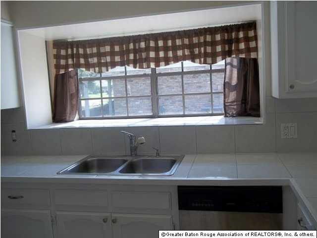 5338 Charing Way Avenue Baton Rouge, LA 70817 - Photo 7 of 27 Gallery Image 7
