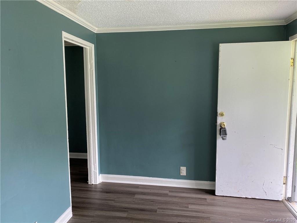 2813 Lowell Road, Unit X Gastonia, NC 28054 - Photo 3 of 8