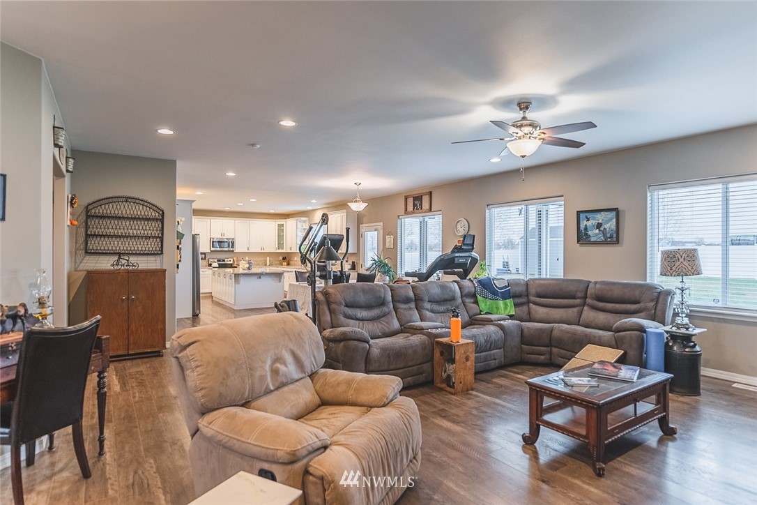 155 Rd I.3 Northeast Moses Lake, WA 98837 - Photo 8 of 38 Gallery Image 8