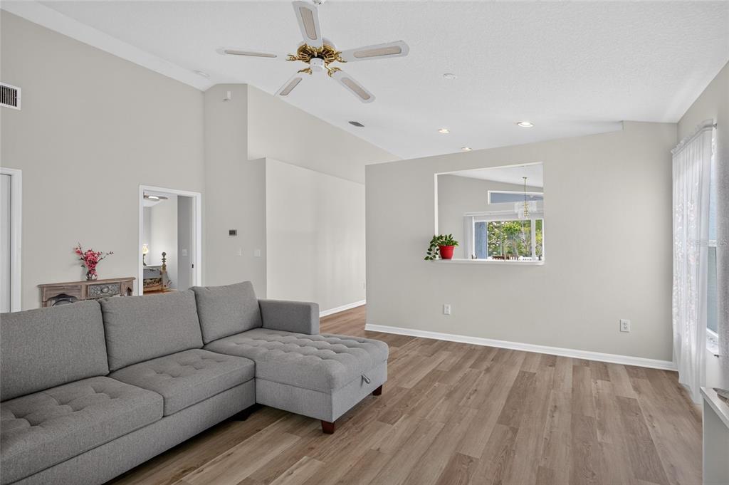 24331 Crosscut Road Lutz, FL 33559 - Photo 7 of 46 Gallery Image 7