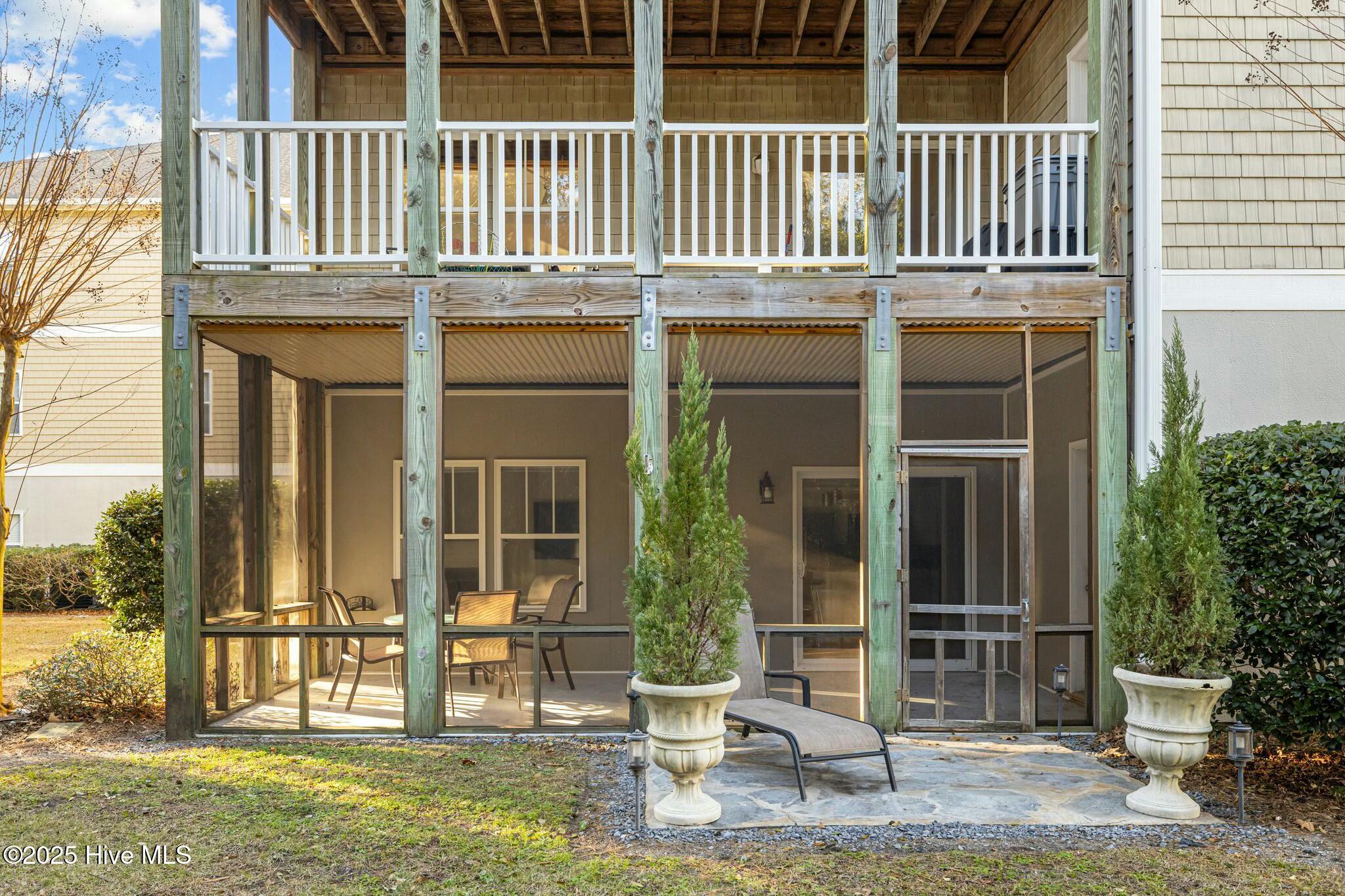 200 Lighthouse Lane, Unit B1 Cedar Point, NC 28584 - Photo 37 of 42 Back Porch