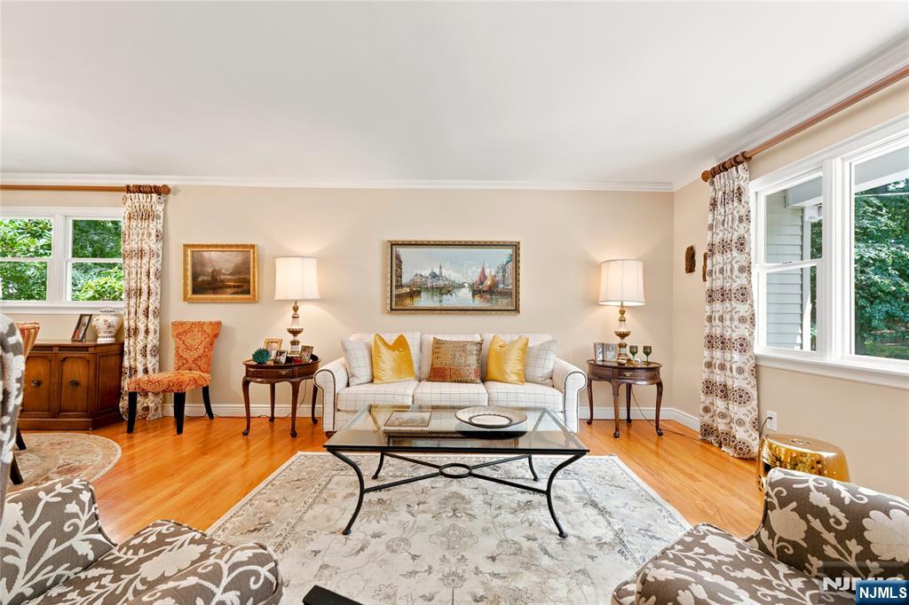 28 Delbrook Road Morris Plains, NJ 07950 - Photo 6 of 41