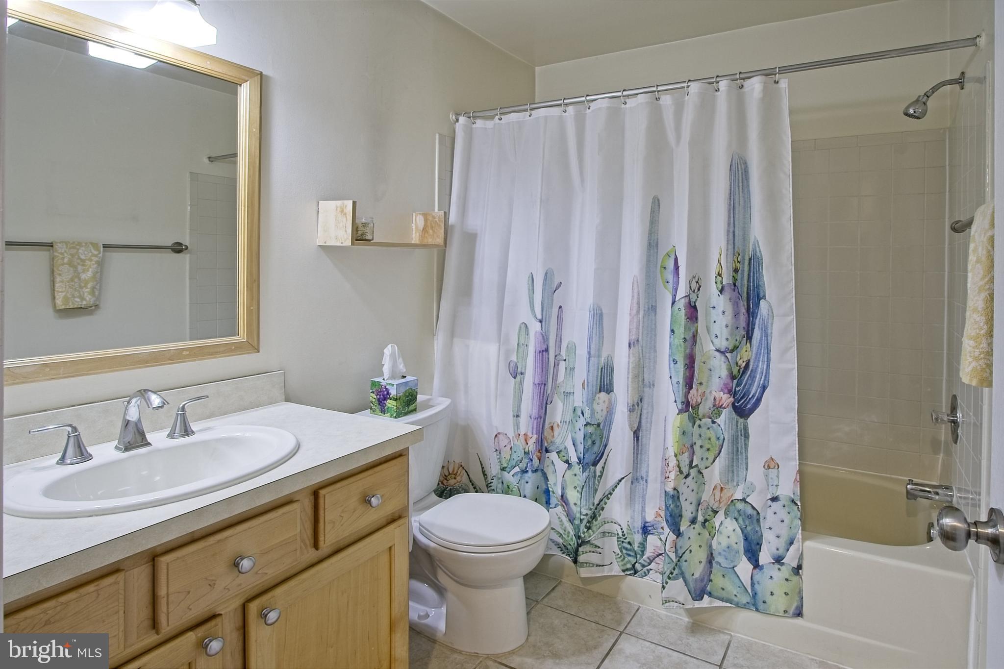 11045 Villaridge Court Reston, VA 20191 - Photo 24 of 38 Another full bathroom