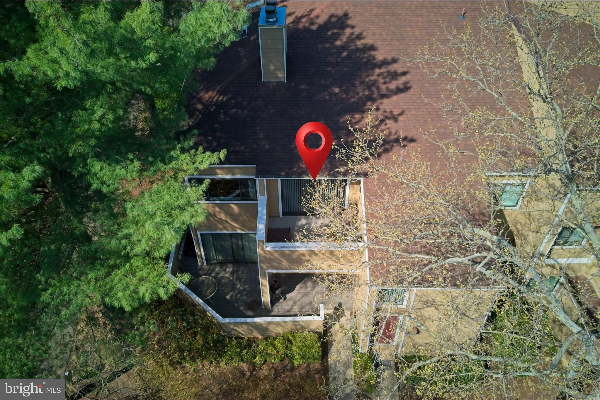 11045 Villaridge Court Reston, VA 20191 - Photo 30 of 38 Aerial view