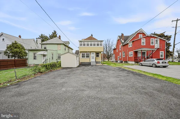 $279,000 | 205 North Maryland Avenue, Wilmington, DE 19804