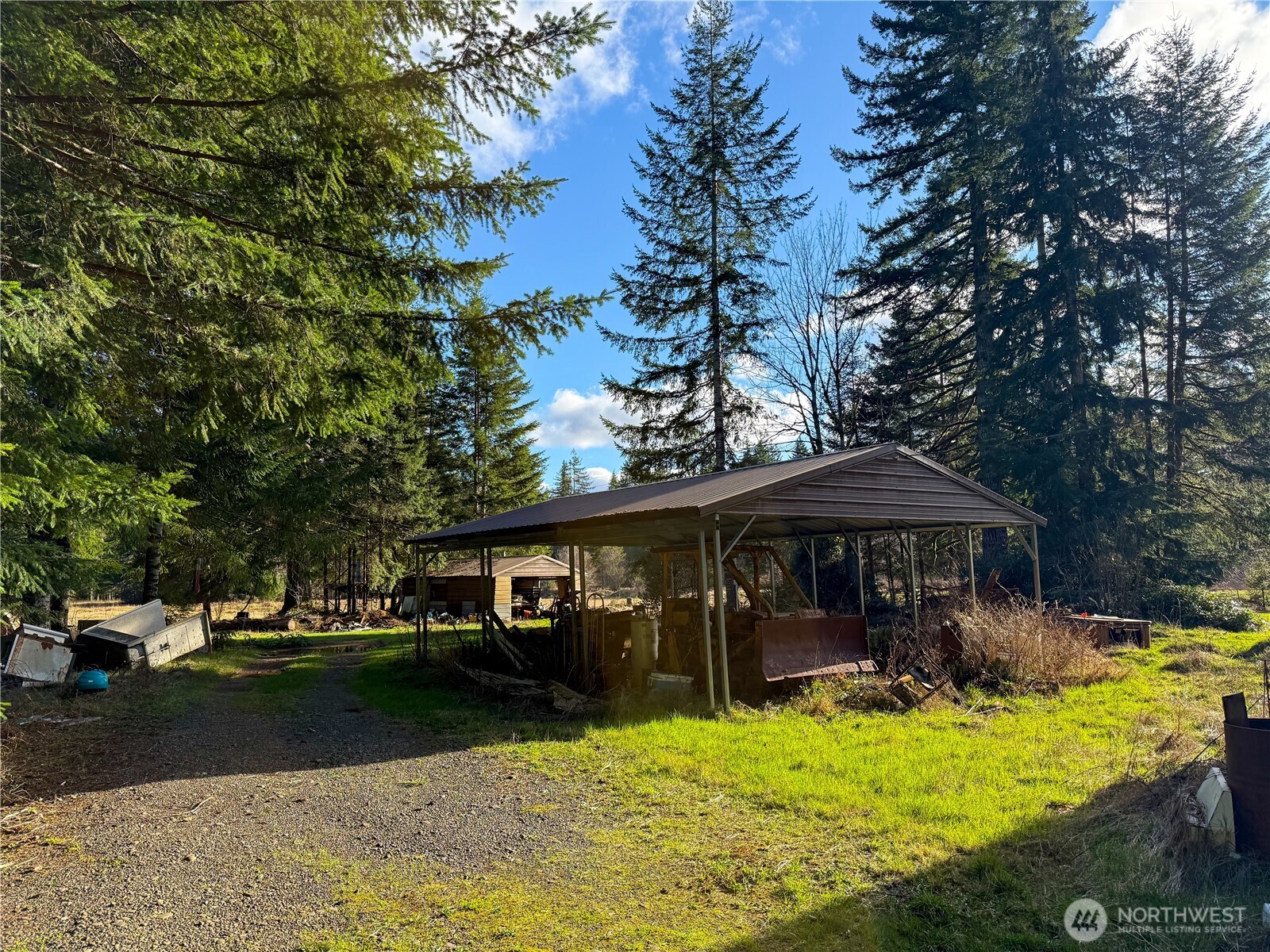 3190 East Hoquiam Road Hoquiam, WA 98550 - Photo 11 of 18 a view of a house with garden