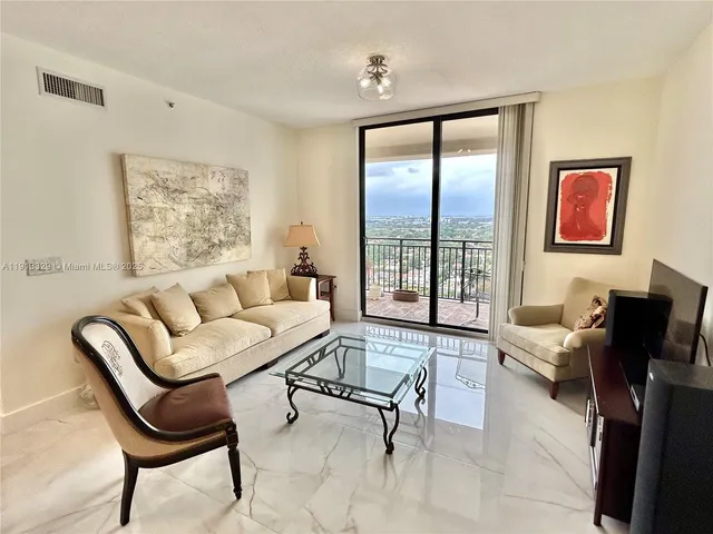 $3,650 | 888 Douglas Road, Unit PH05, Coral Gables, FL 33134